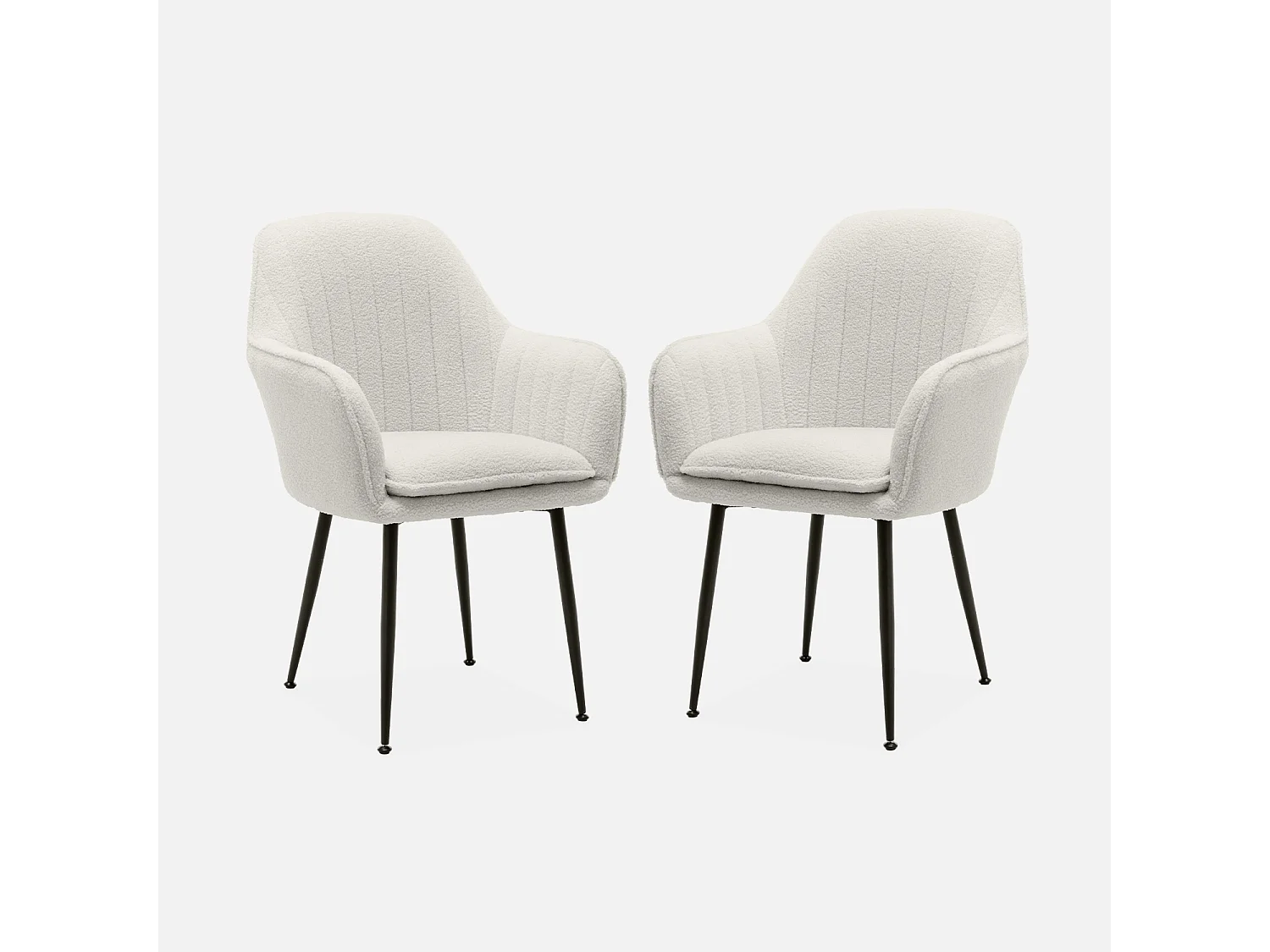 Lot de 2 fauteuils en bouclette et pieds en métal noir mat. Shella L 57 x P 59 x H 84.5