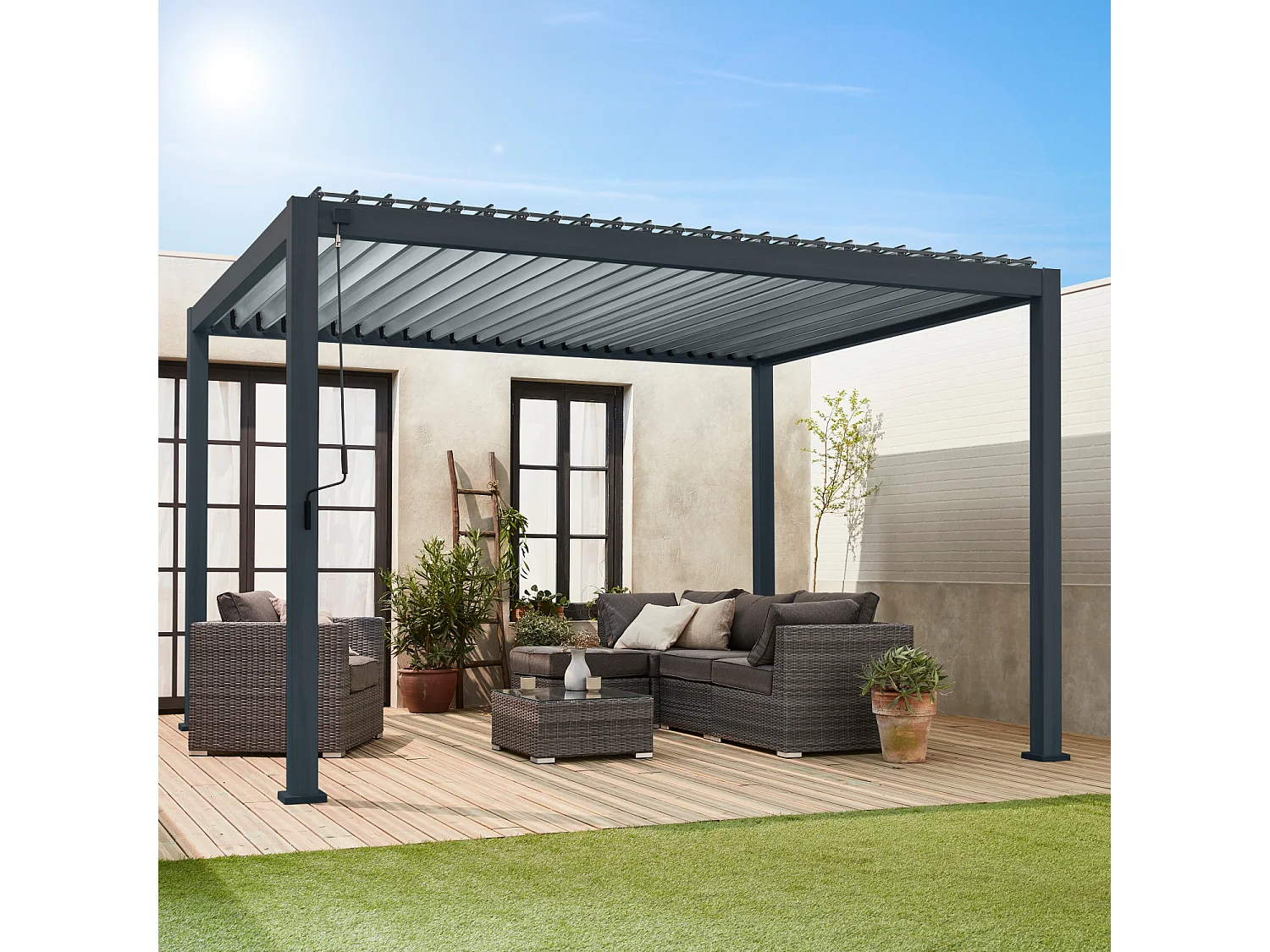 Pérgola bioclimática 3x4m de aluminio con lamas orientables antracita