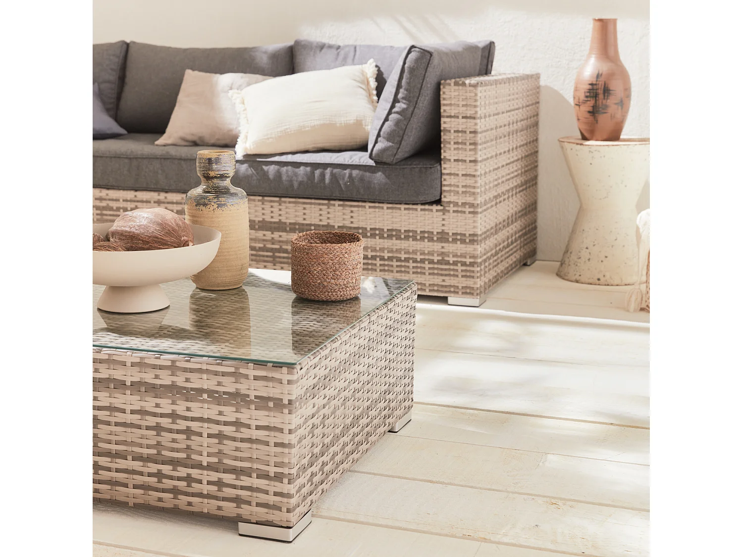 Salon de jardin en résine tressée XXL - Tripoli - Nuances de gris Coussins gris - 12 à 14 places