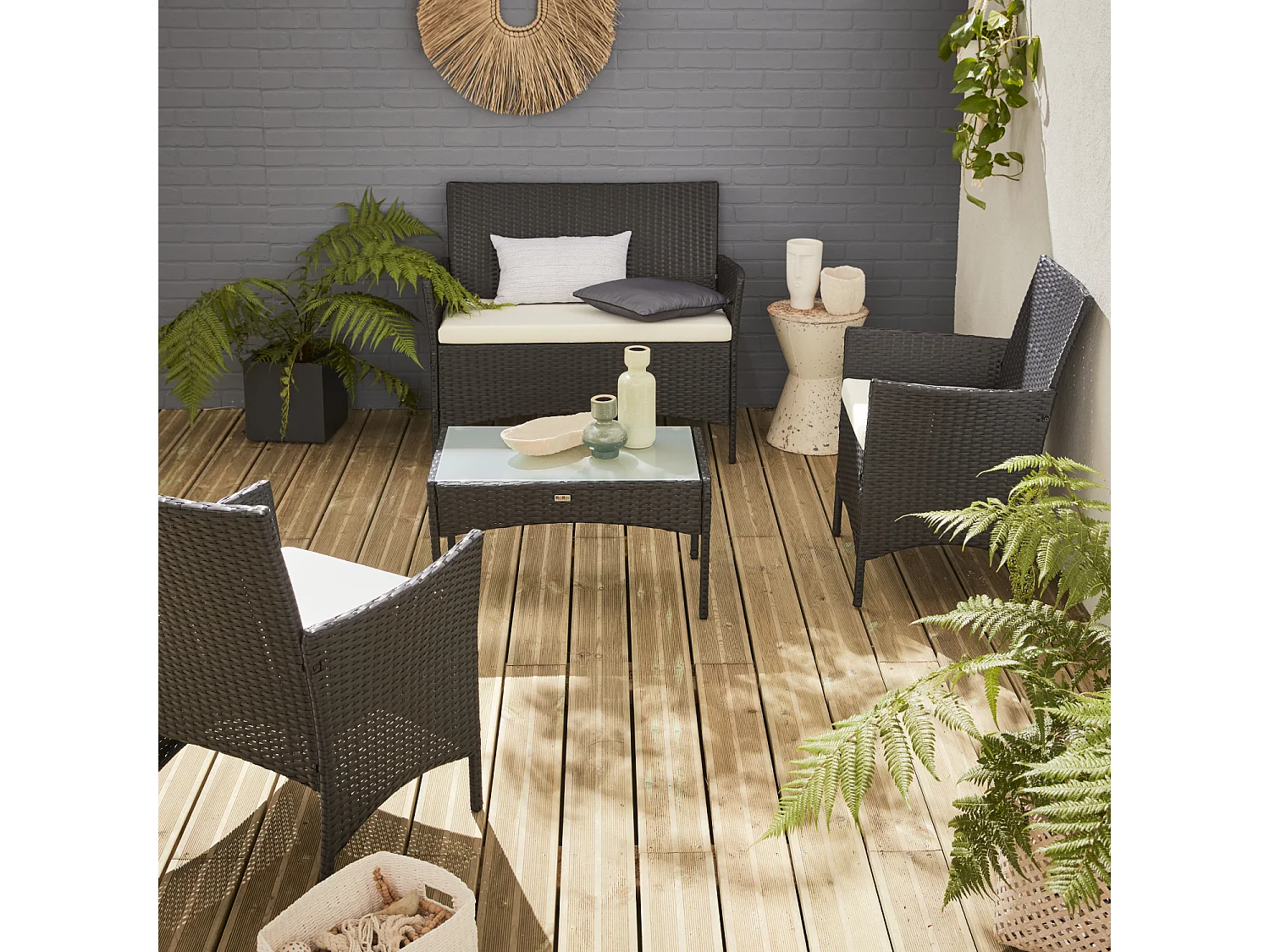 Salotto da giardino in resina intrecciata a 4 posti, nero