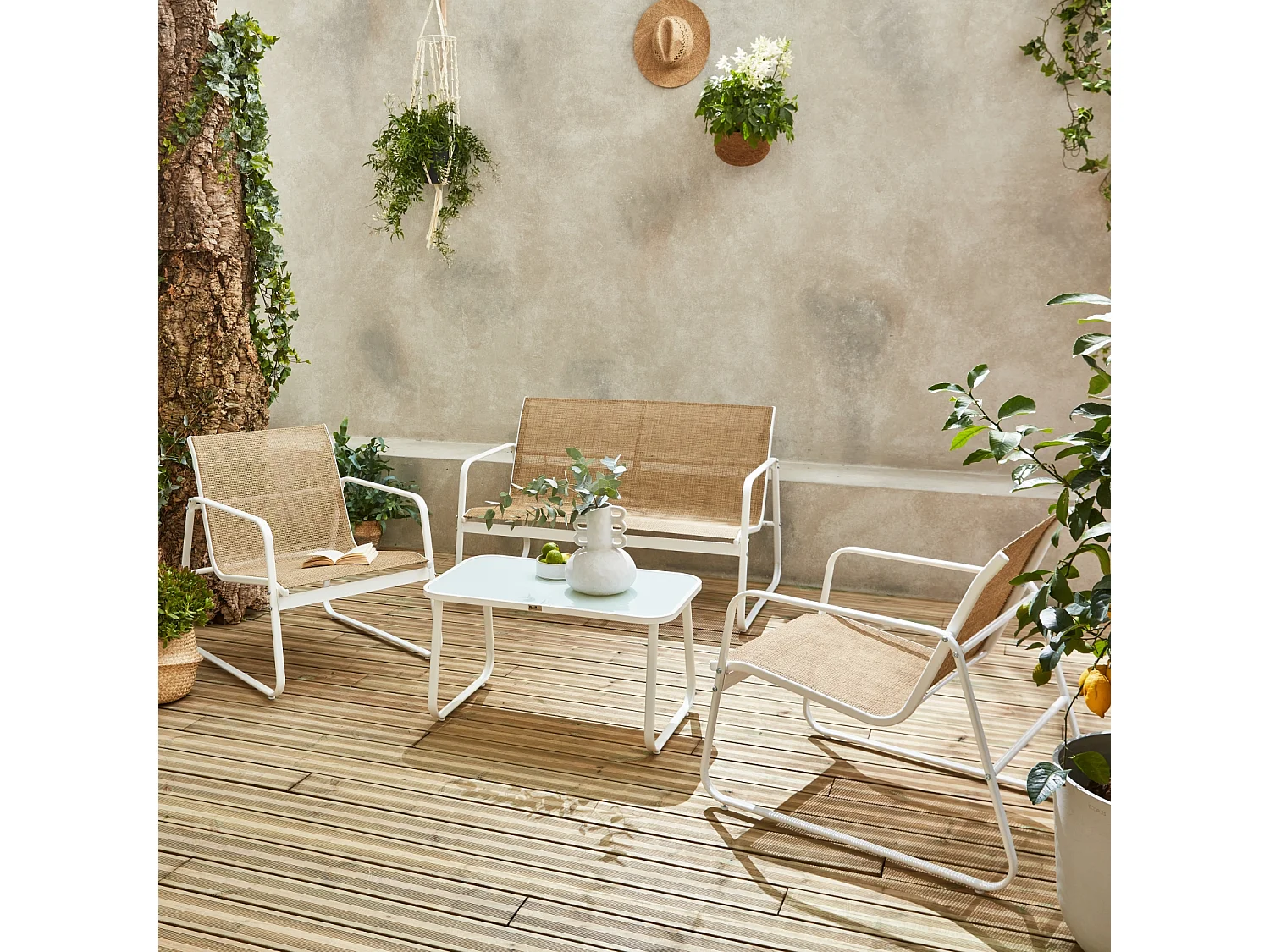 Salon de jardin en métal  et textilène pour 4 personnes. blanc et naturel. design