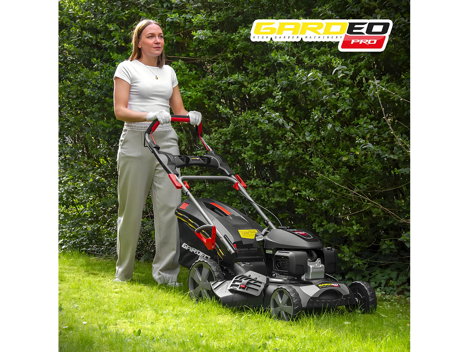 Tondeuse thermique tractée 167CC avec moteur Honda, mulching et éjection latérale - Gardeo Pro