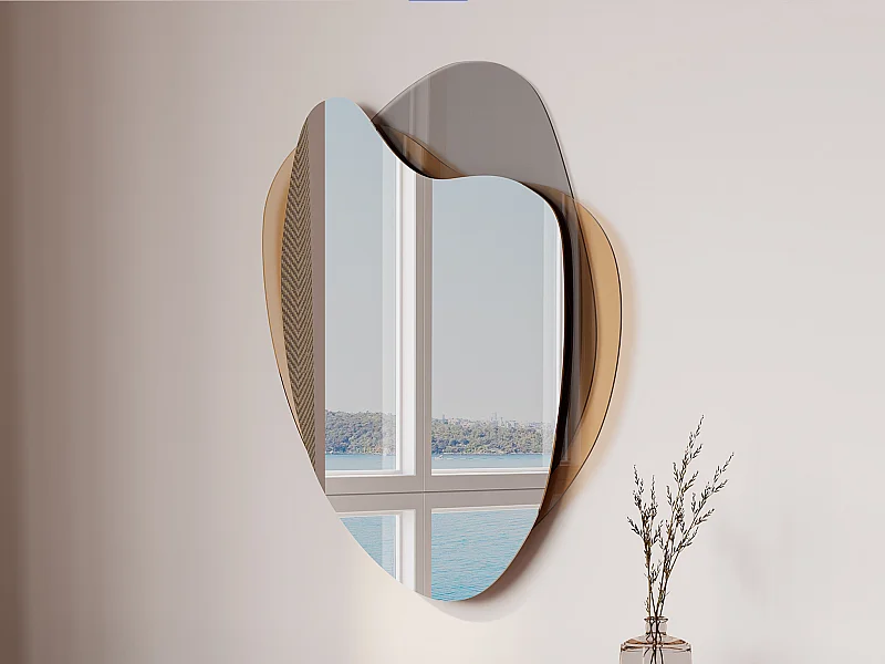 Spiegel met organisch design - L55 x H71 cm - Bruin en gerookt grijs - LISHIA