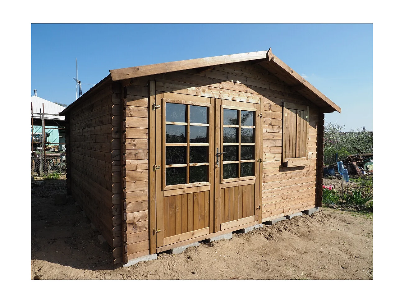 Abri de jardin en bois - 16m2 - 4x4m - Traité - Ep. 28mm - Couleur: marron - DOM181 - ALTANKA