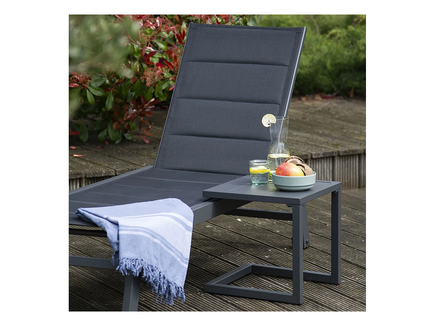 BARBADOS bijzettafel in antracietgrijs aluminium