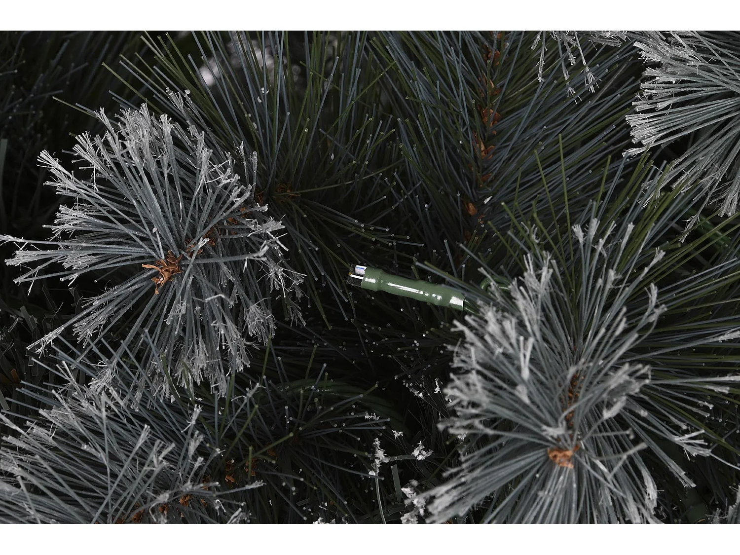 LED Weihnachtsbaum aus PVC mit Schnee 100x100x150cm Grün mit LED Beleuchtung