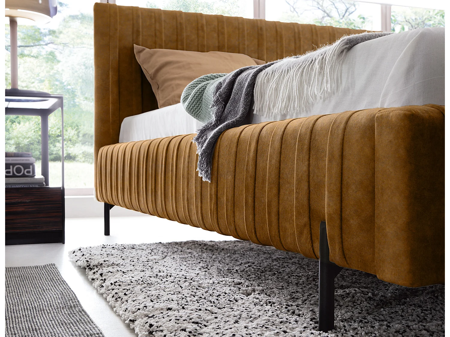 Lit coffre Plika prestige – Design et tissu pour un confort absolu-Couleur Jaune chamoix-160x200