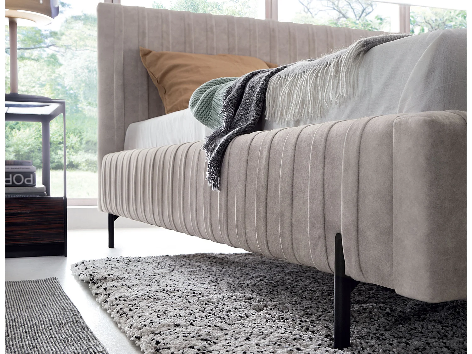 Plika prestige opbergbed – Hoogwaardig design en stof voor absoluut comfort-Kleur Licht beige-Slapen 160x200cm