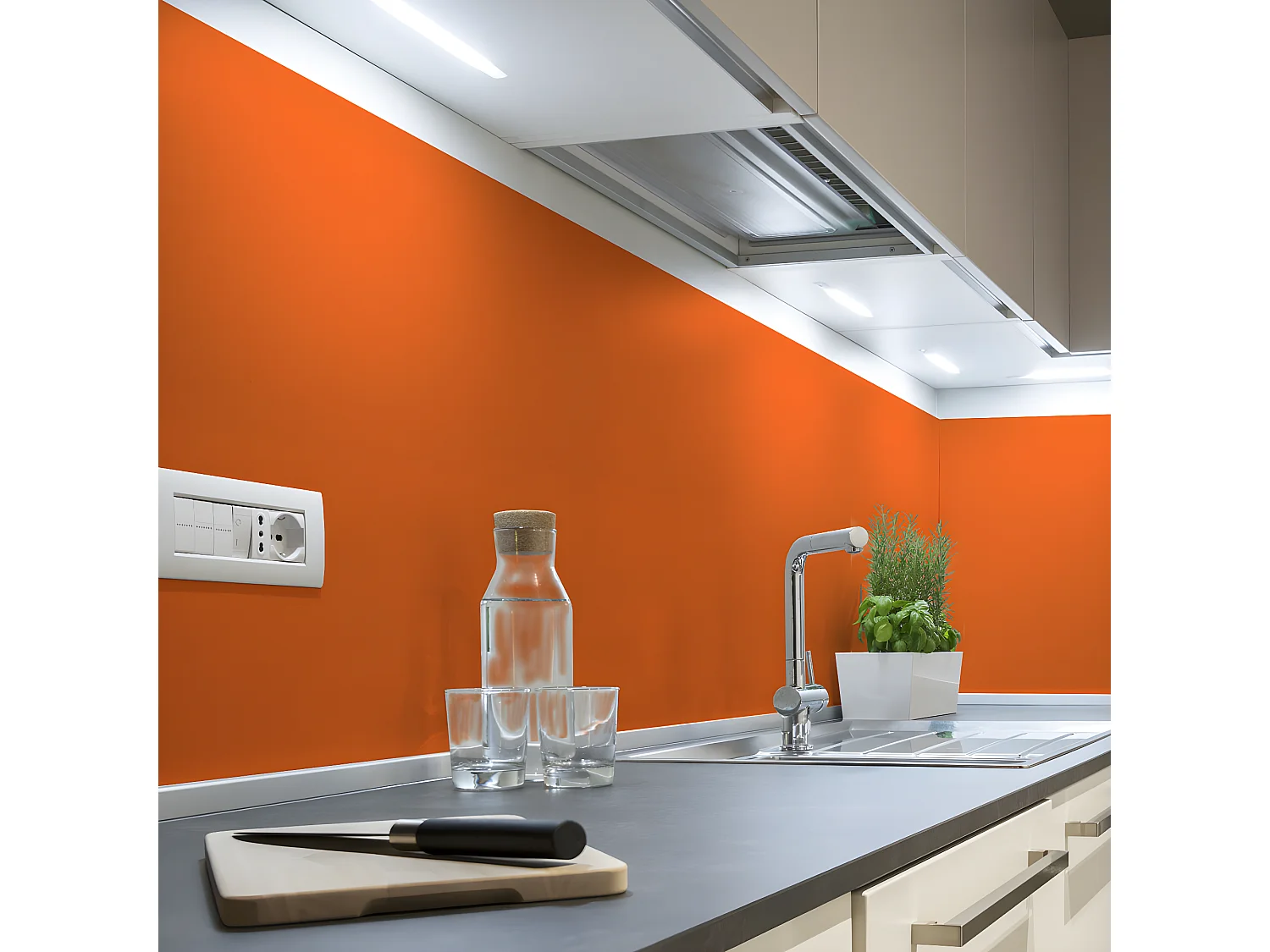 Rouleau adhésif décoratif Vinyle au Mètre - Sticker Lavable Imperméable Mur Cuisine Meubles - 60cmx50m - Orange