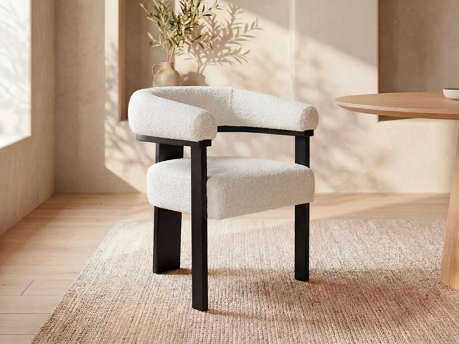 Sedia con braccioli in Tessuto bouclette e Legno di hevea Bianco e Nero - Lotto di 6 - LIVELIA