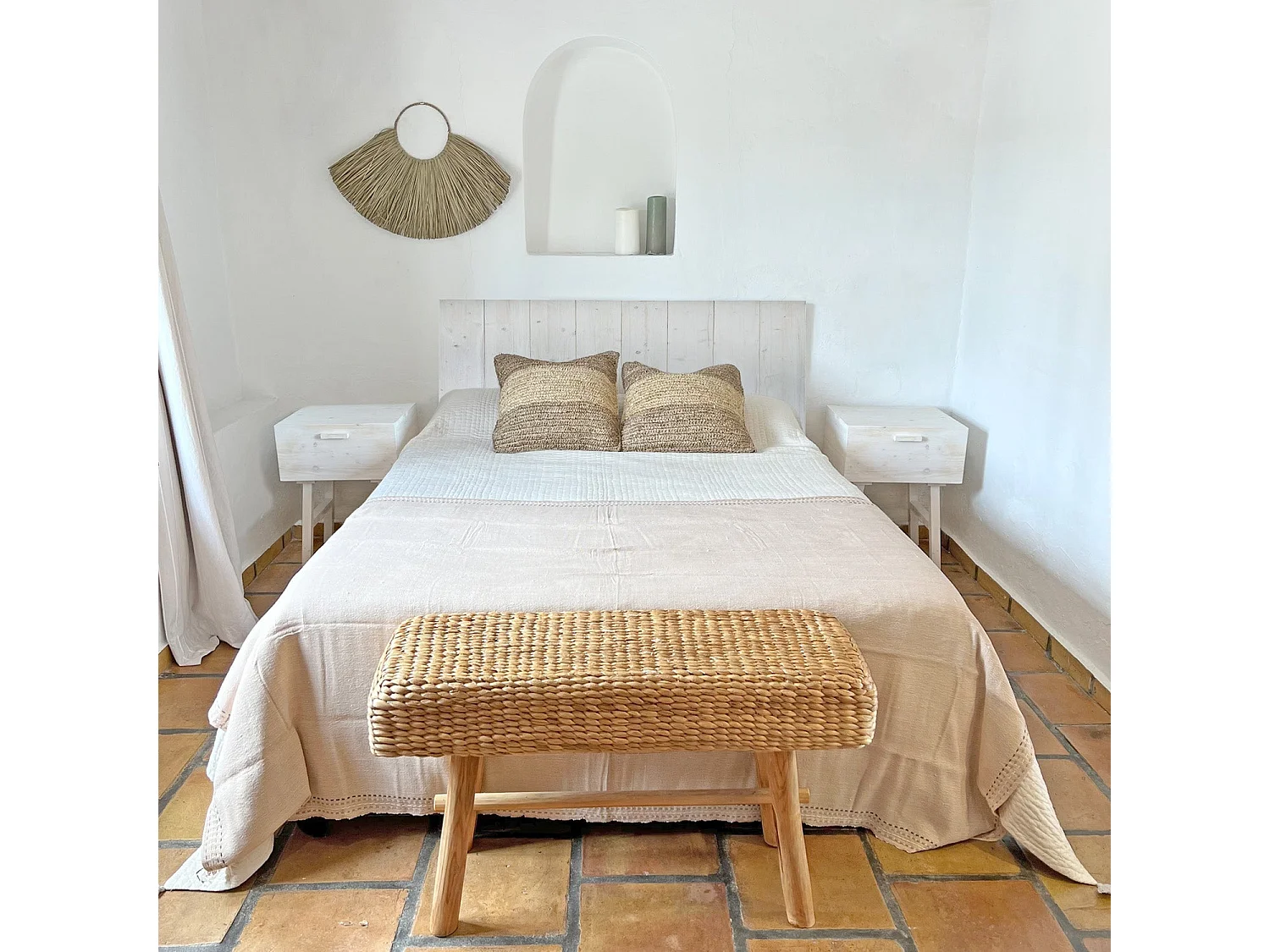 Banco em madeira de teca e fibra natural 95 cm