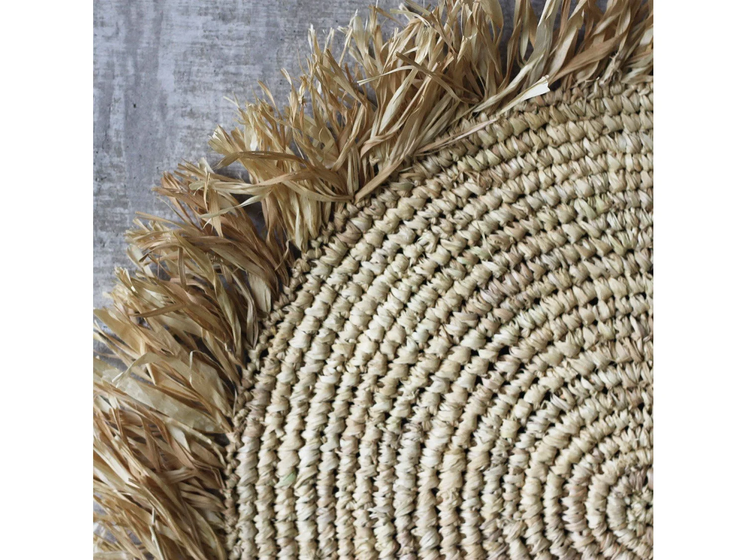 Tovaglia in rafia naturale con frange 45 cm