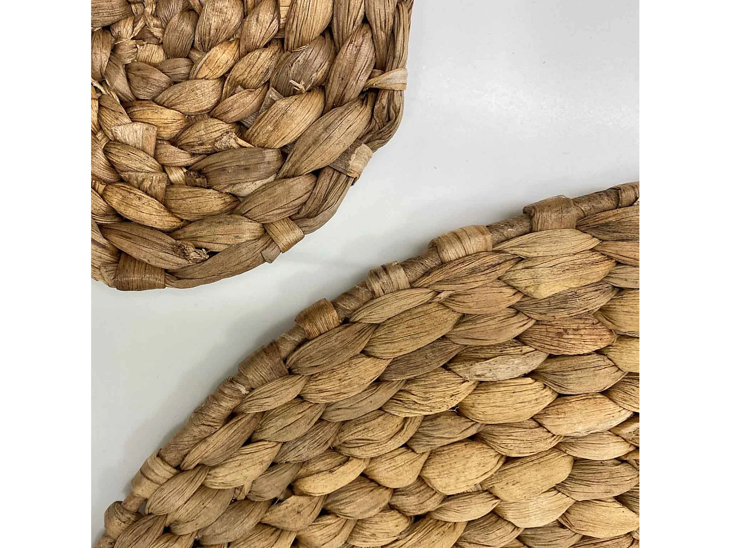Confezione di 4 sottopiatti rotondi in fibre naturali da 38 cm
