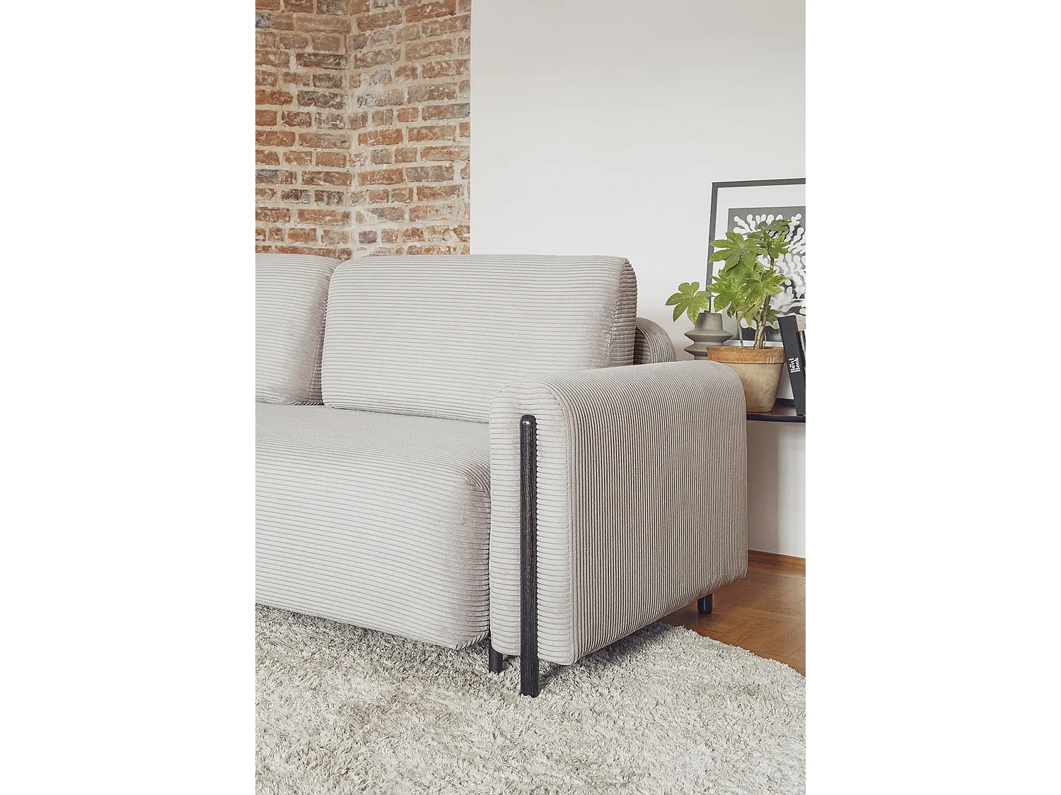 Canapé convertible en tissu bouclette DOVA - Pieds bois massif noir-Gris ciment