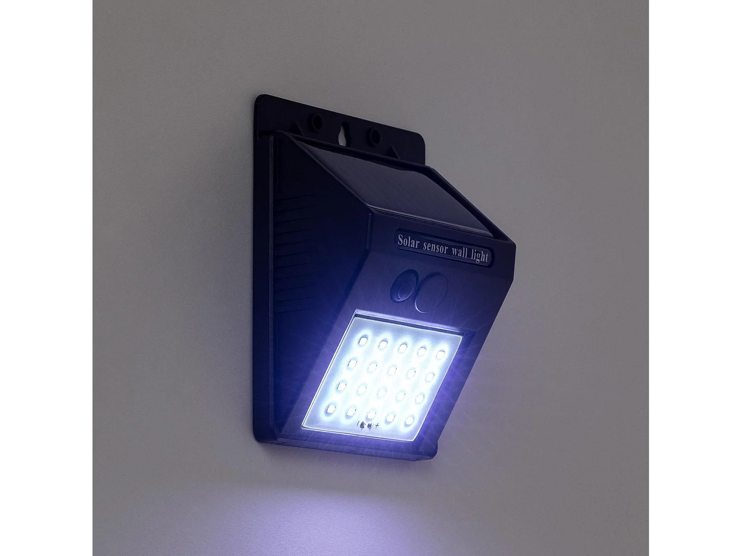 Applique Murale LED Extérieure Solaire IP65 Allumage Crépusculaire  6500K Blanc froid