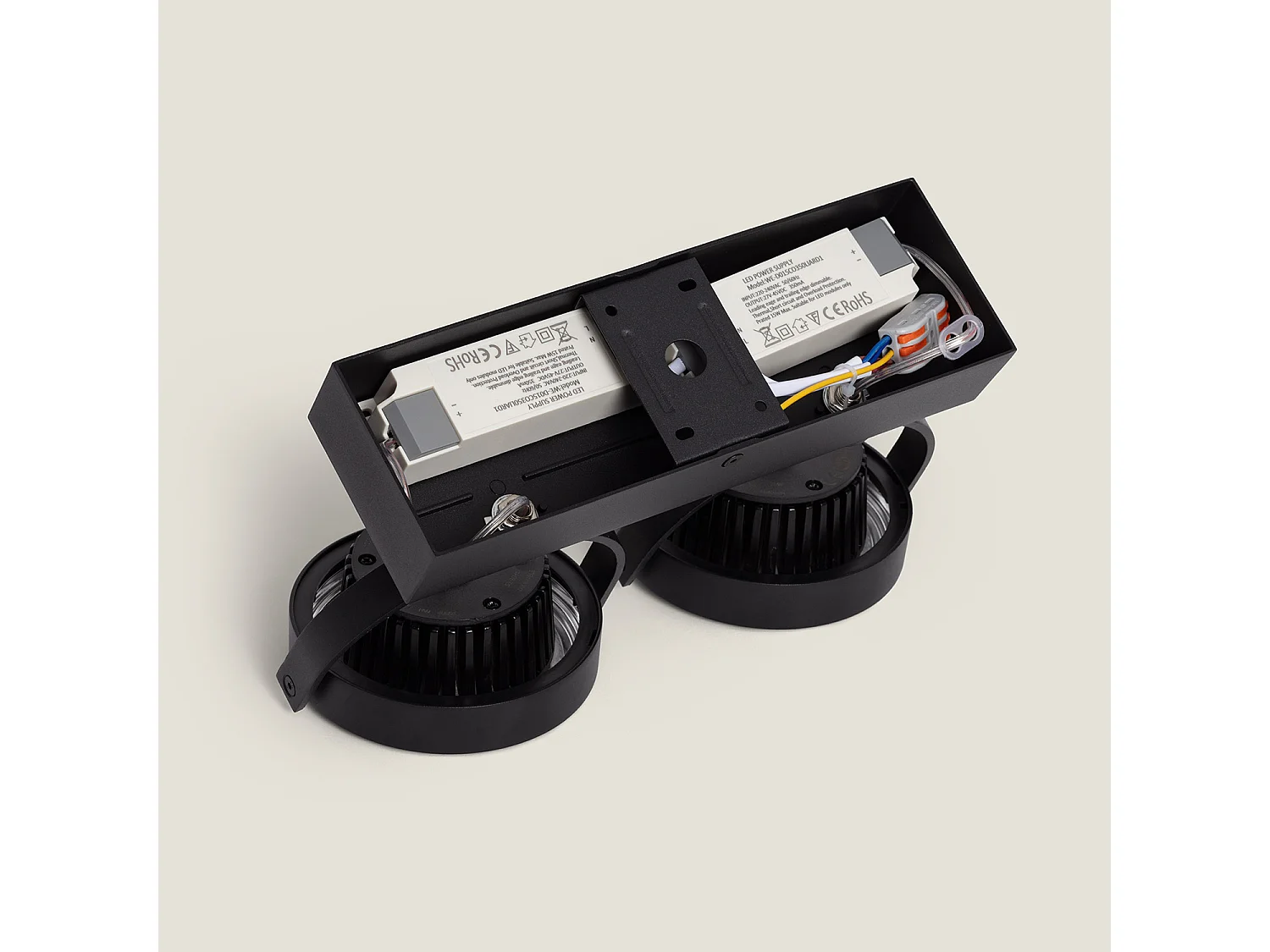 Faretto LED 30W CREE da Superficie Orientabile AR111 Regolabile Nero 5500K Bianco Freddo