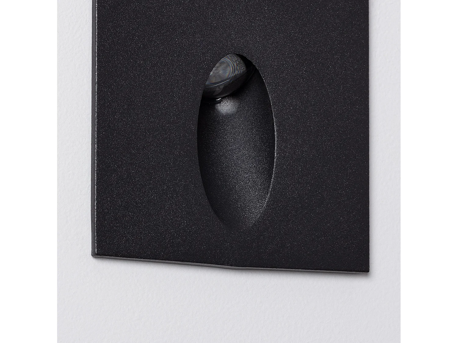 Balise LED Extérieure 3W Encastrable au Mur Carée Bombée Olite Noire 4000K Blanc neutre