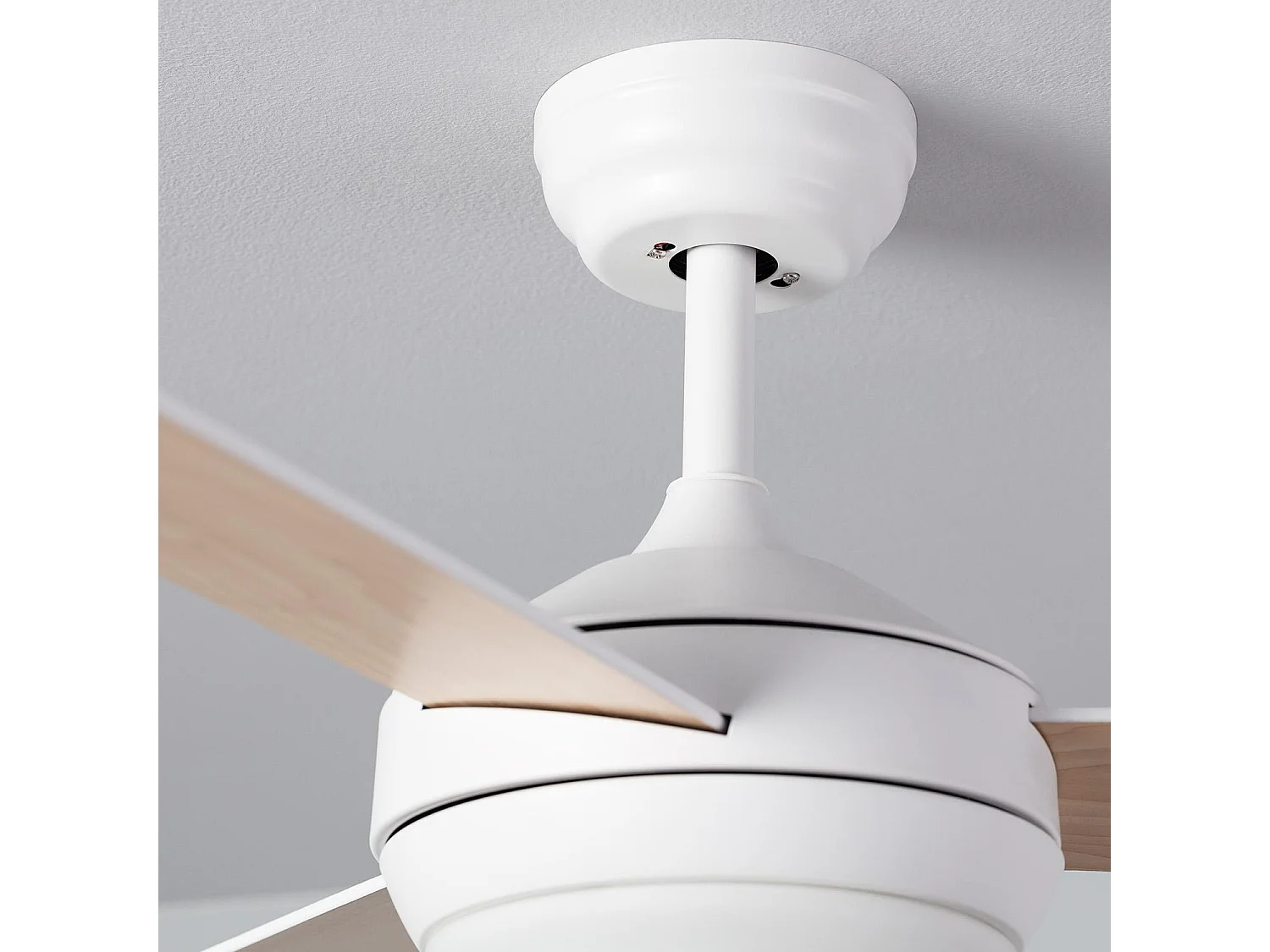 Ventilateur  Exterieur Silencieux Navy 107cm Moteur DC  Blanc  Avec lumière, Télécommande, Wifi: False