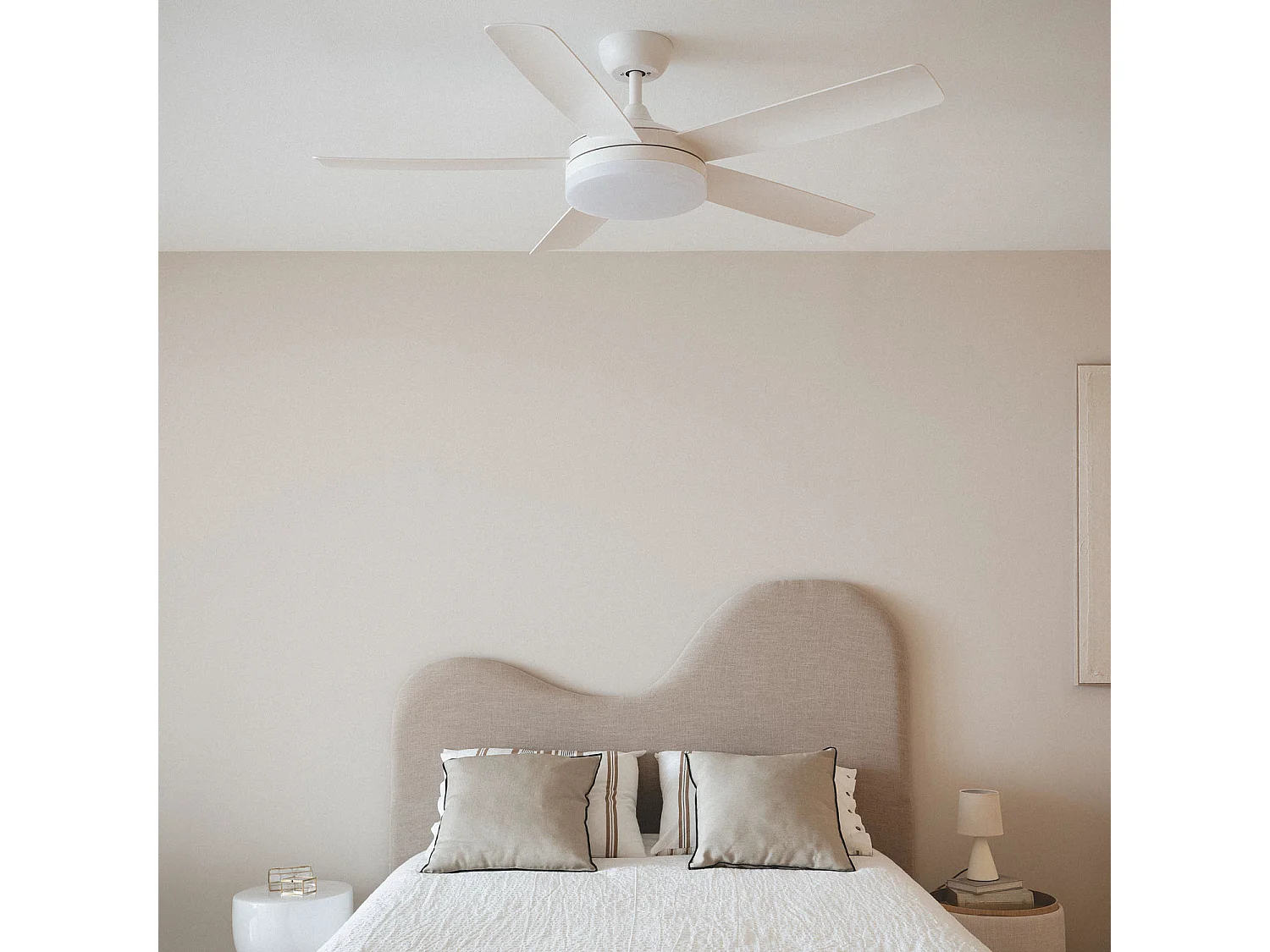 Ventilador de Techo Silencioso Patroclo Blanco 132cm Motor DC Blanco Con Luz Mando a Distancia Wifi: False