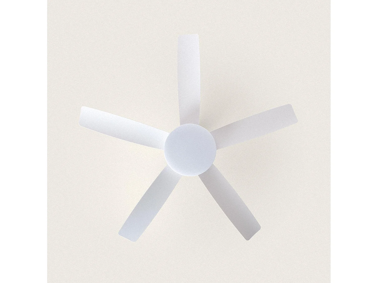 Ventilateur de Plafond Silencieux Patroclo Blanc 132cm Motor DC Blanc  Avec lumière, Télécommande, Wifi: False