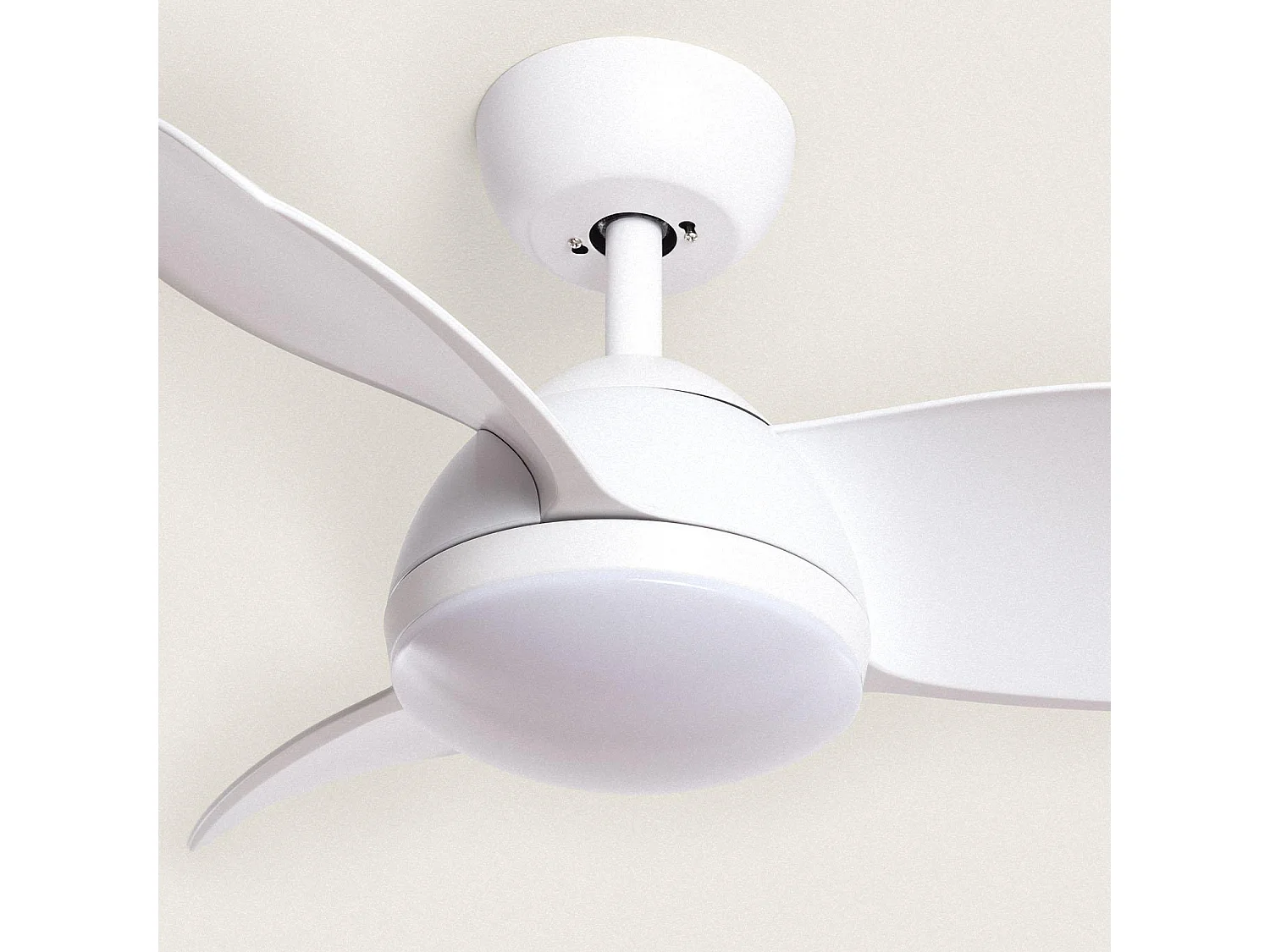 Ventilateur de Plafond Silencieux Poros 35W 76cm Moteur DC Blanc  Avec lumière, Télécommande, Wifi: False