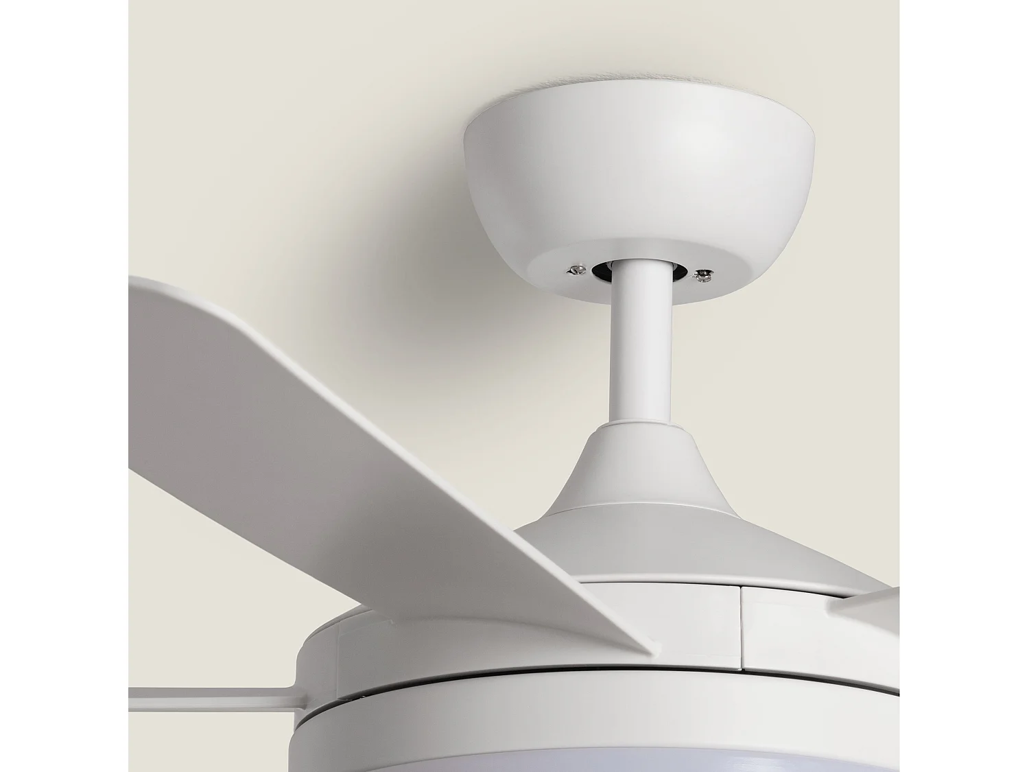 Ventilateur de Plafond Silencieux Patroclo Blanc 106cm Motor DC Blanc CCT Avec lumière, Télécommande, Wifi: False