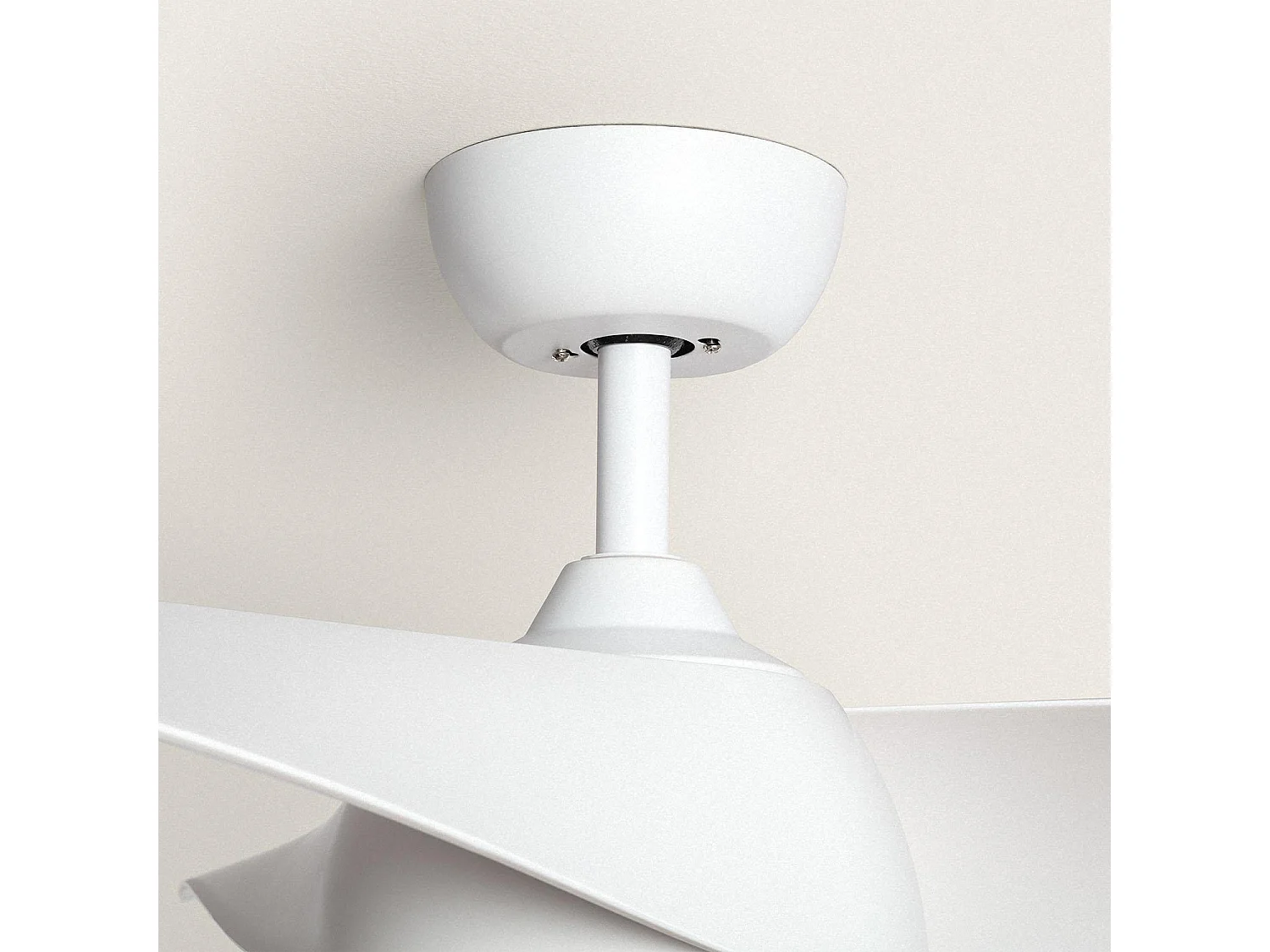 Ventilatore da Soffitto Silenzioso Eubea 132cm Motore DC Bianco CCT Con Luce, Controller a Parete + Telecomando, Wifi: False