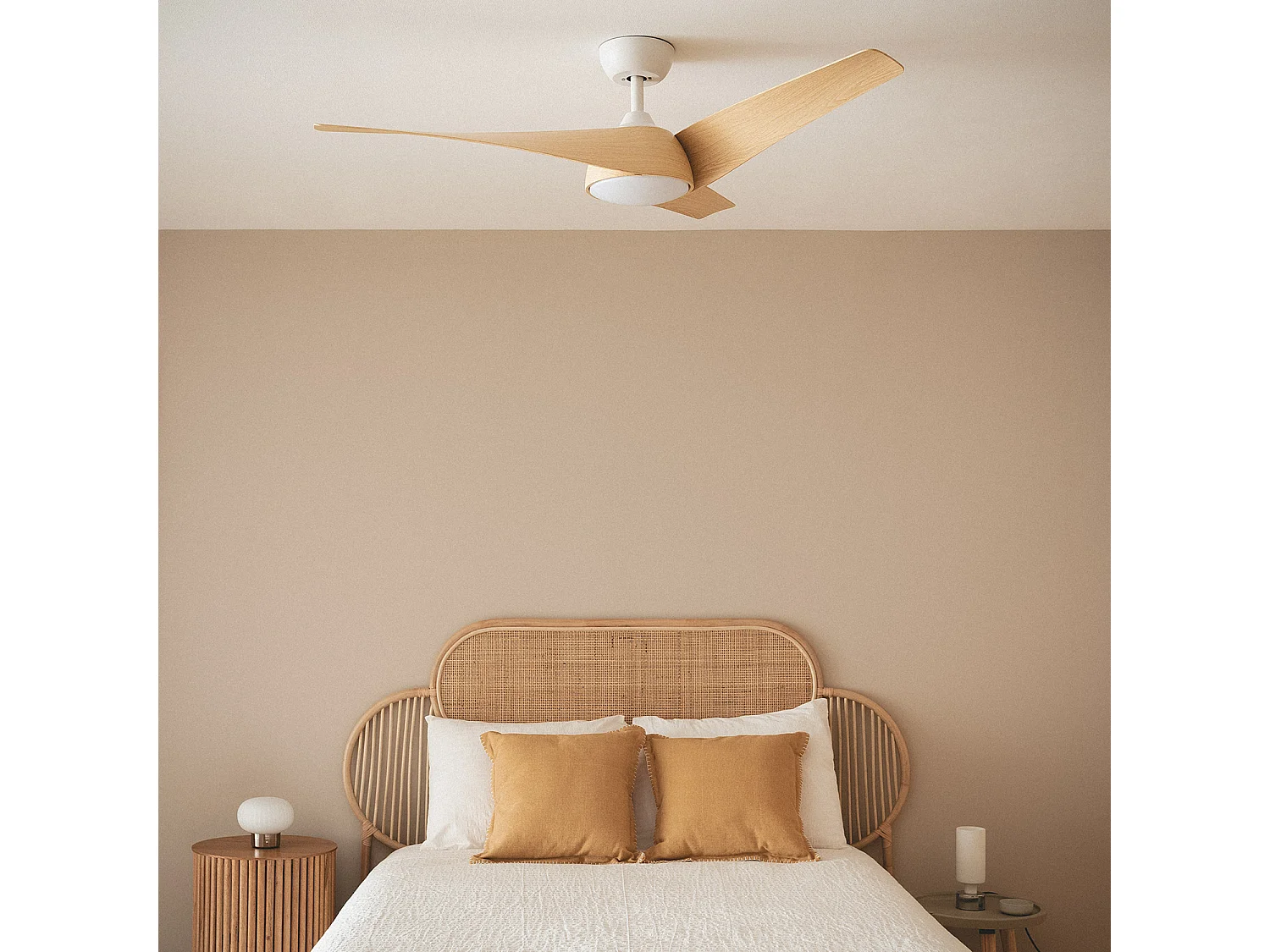 Ventilatore da Soffitto Silenzioso Eubea 132cm Motore DC Bianco CCT Con Luce, Telecomando, Wifi: False