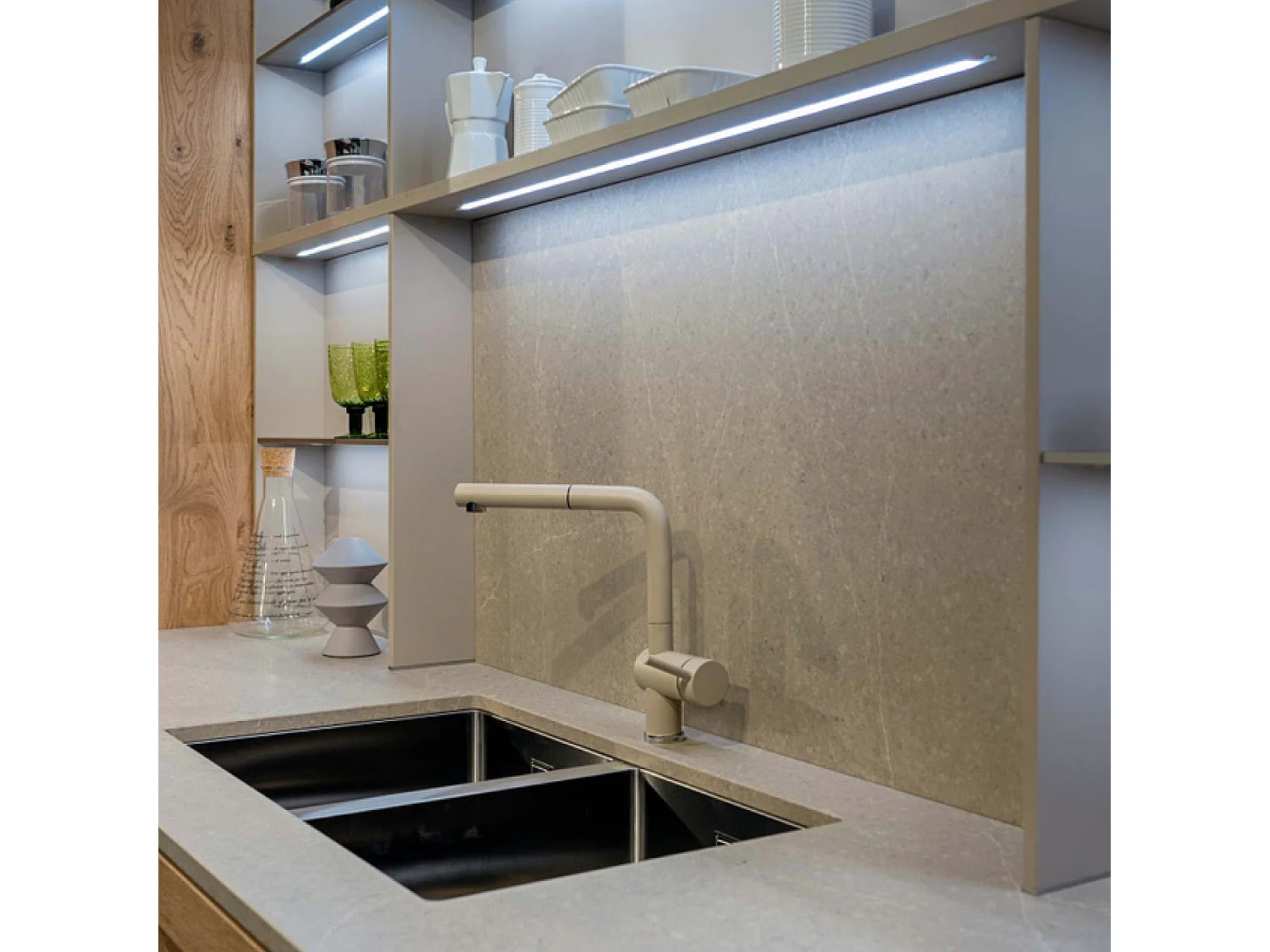 Tubo LED T8 G13 1200mm 18W 1620lm Sin Cebador 25000H 7hSevenOn Premium