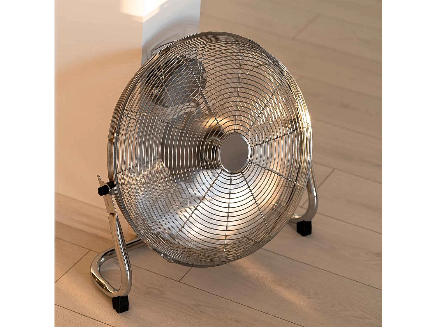 Ventilador de Sobremesa Ø40cm 75W 3 Velocidades Aero Plateado Raydan Home