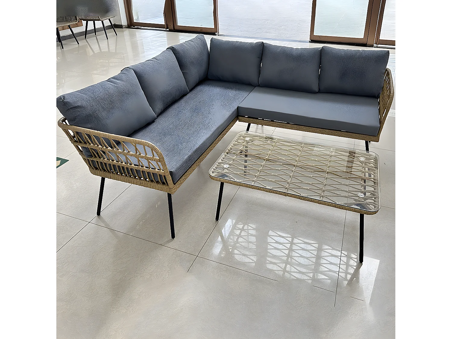 Salon de Jardin Canapé d'Angle, Table Basse - Marron, Coussins Gris