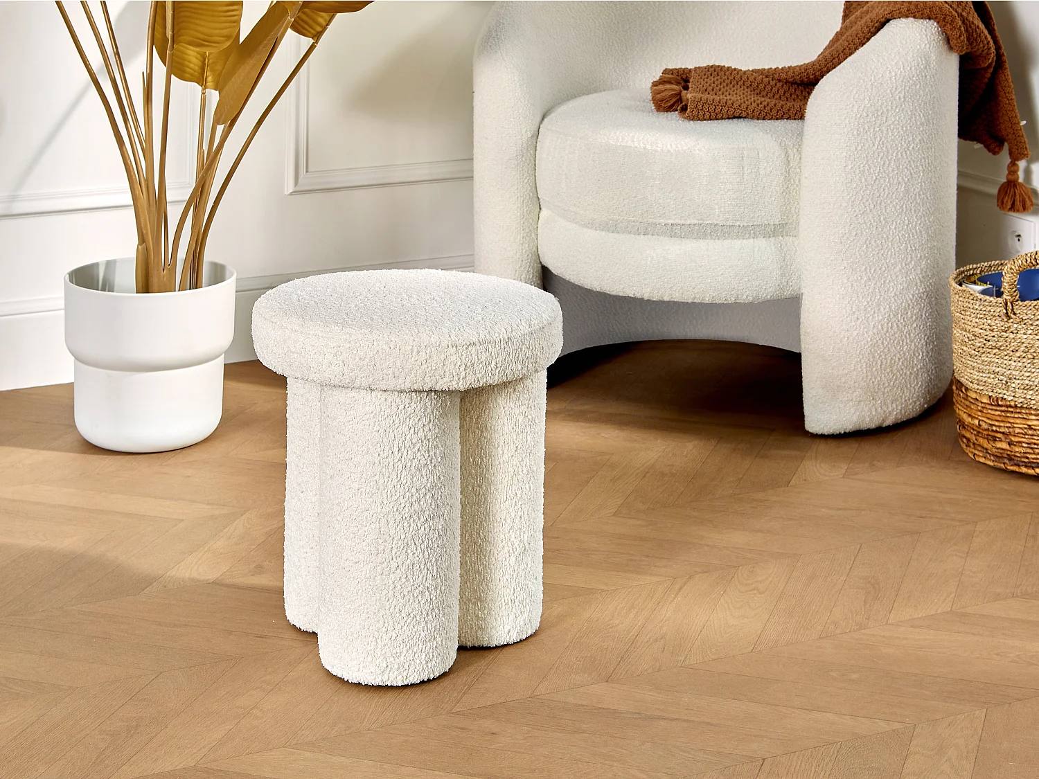Pouf en tissu bouclette blanc CONOMO