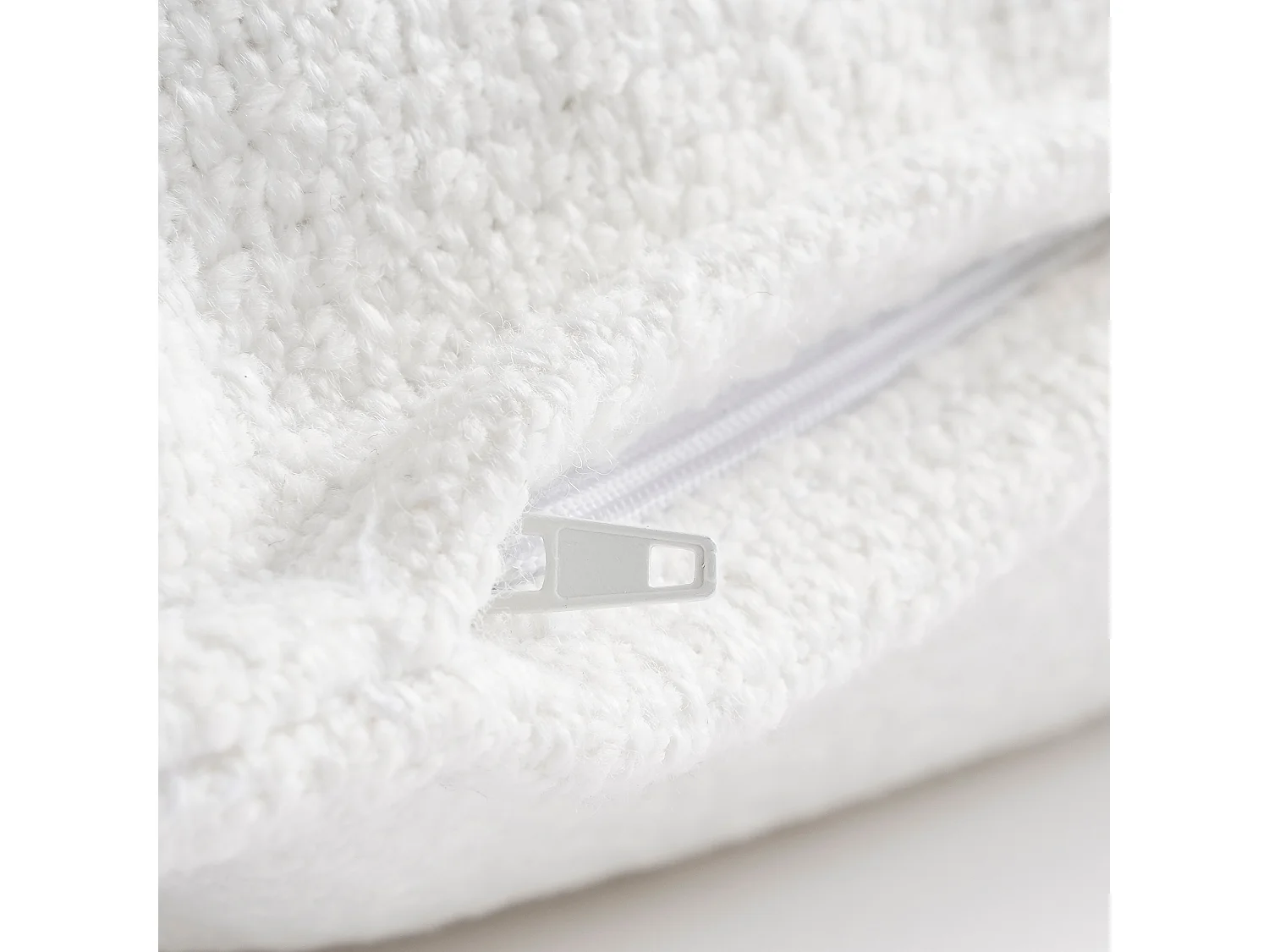 Sierkussen van gerecycled polyester - 45 x 45 x 10 - Off white - NATALIE