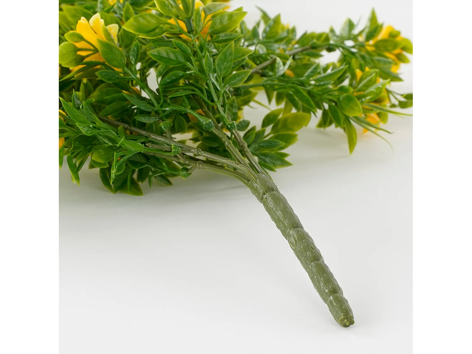 Kunst hangplant van pe (polyethyleen) - 60 x 20 x 5 - Geel - DAISY