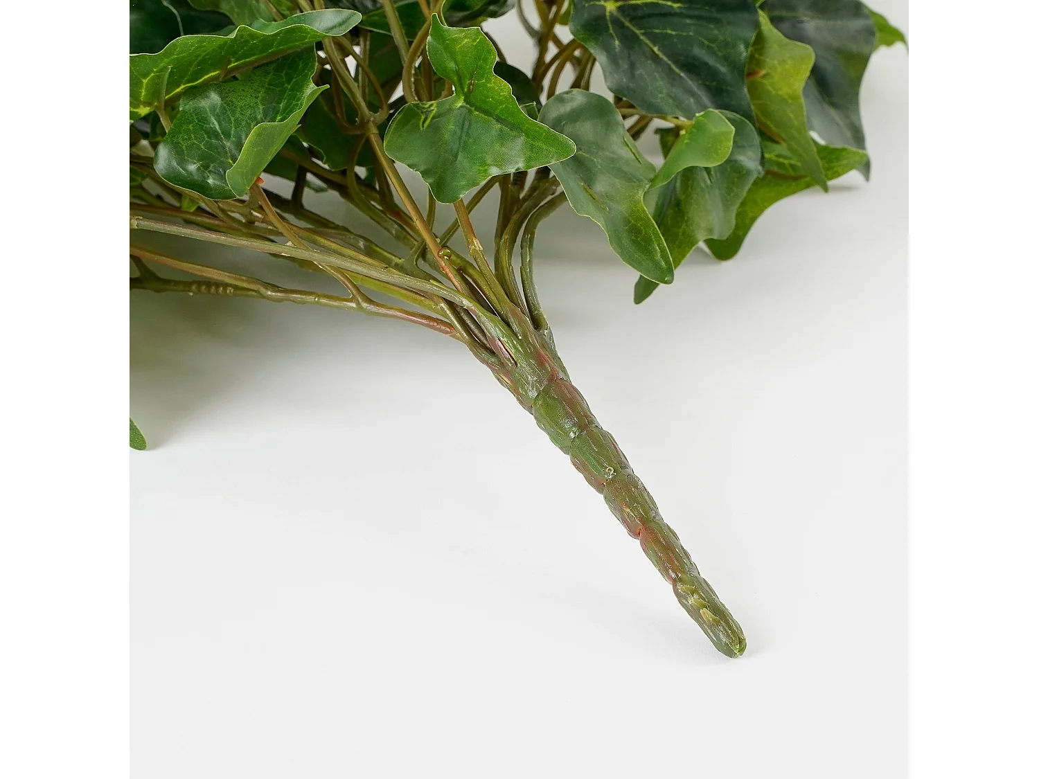 Plante artificielle suspendue en polyester - 20 x 15 x 71 - Vert - IVY