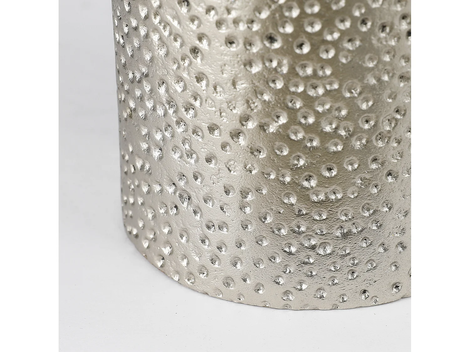 Kandelaar van aluminium - ⌀10,5 x 21,5 - Zilver, antiek - DAKAR