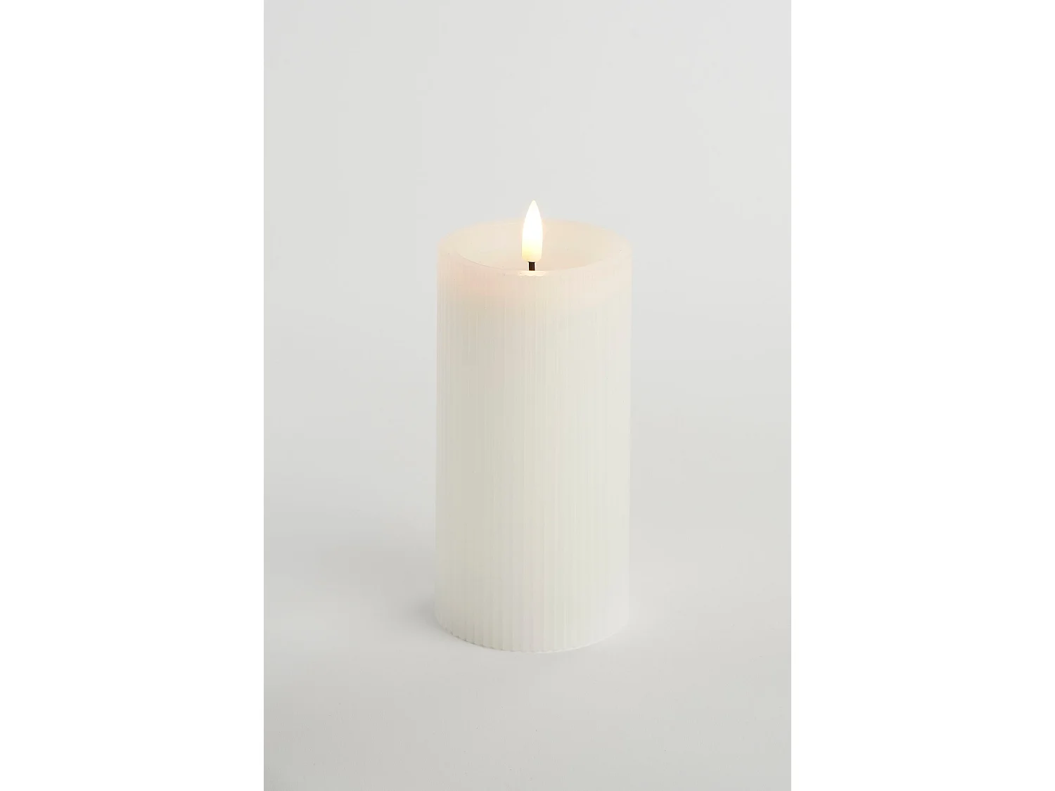 Candela LED in  - 15 x 7.5 - Bianco -