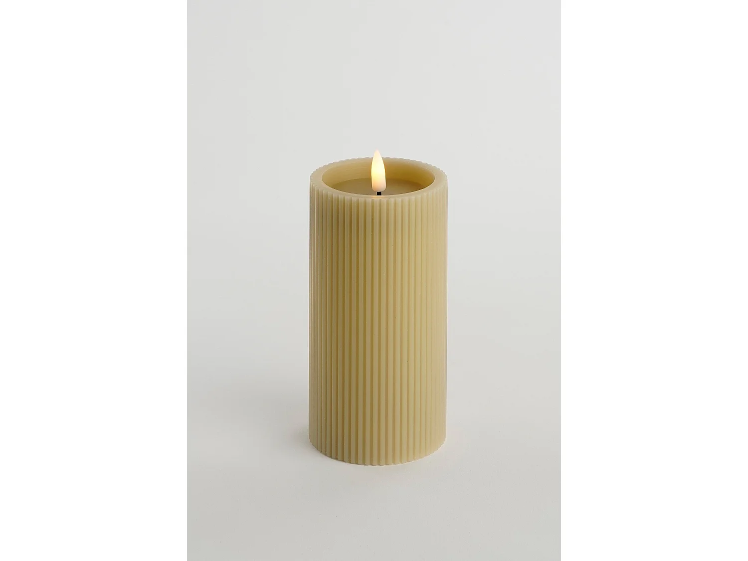 Bougie LED en paraffine et ps - 15 x 7.5 - Taupe -