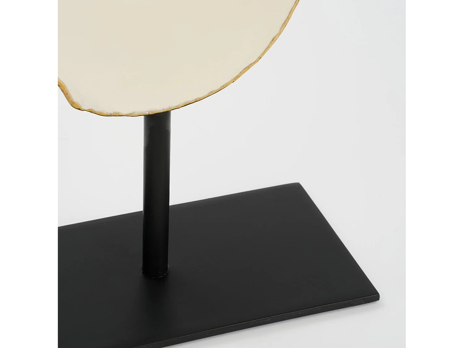 Sculpture en métal - 20 x 10 x 40 - Crème -