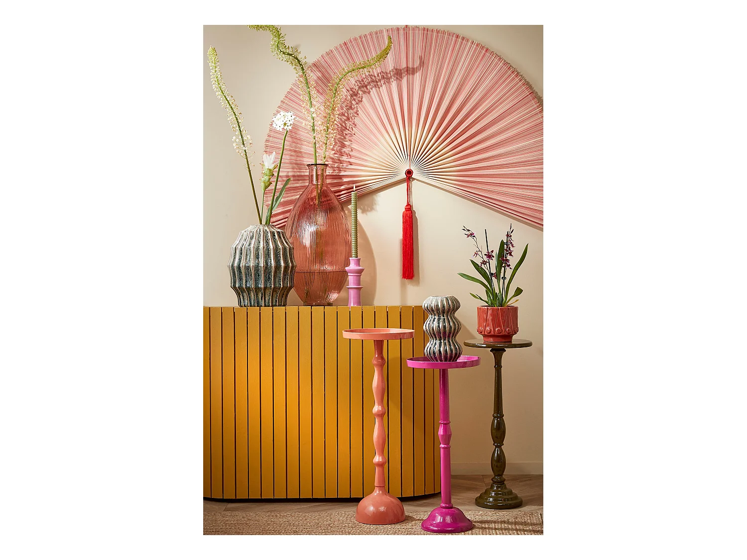 Bijzettafel van gerecycled aluminium en mdf en filt - 58 x 25 - Roze - DUCO