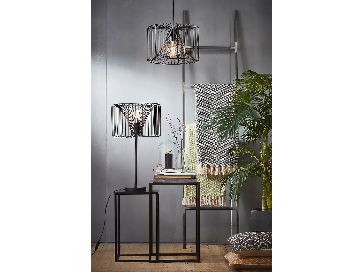 Beistelltisch-Set aus Eisen - 25 x 25 x 60 / 30 x 30 x 70 - Schwarz - GOA
