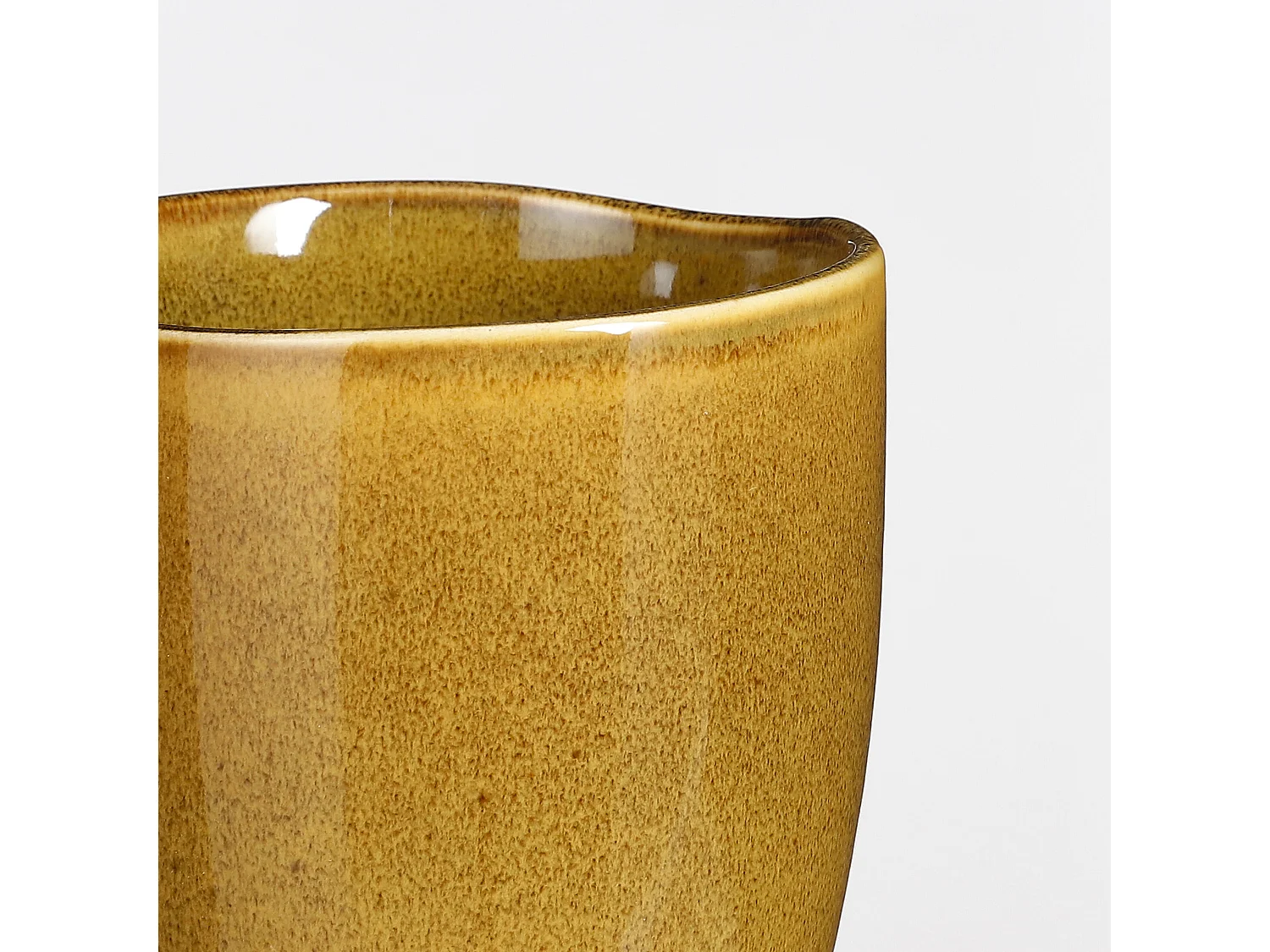 Service complet en céramique - Ø26 / Ø20,5 / Ø15 x 8 / Ø8 x 10,5 - Ocre - TABO