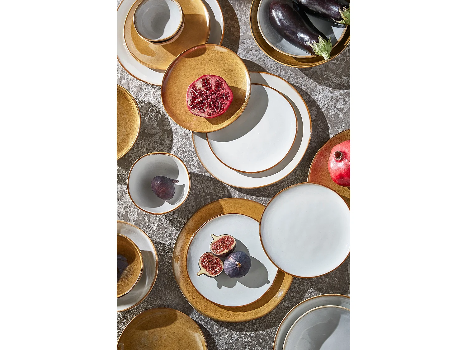 Servies set van keramiek - Ø26 / Ø20,5 / Ø15 x 8 / Ø8 x 10,5 - Wit - TABO