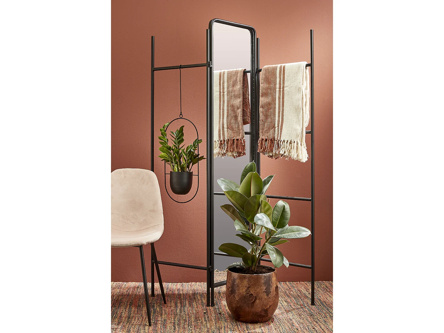 Pot de plante suspendu en métal - 24 x 14 x 83 - Noir - DEXTER