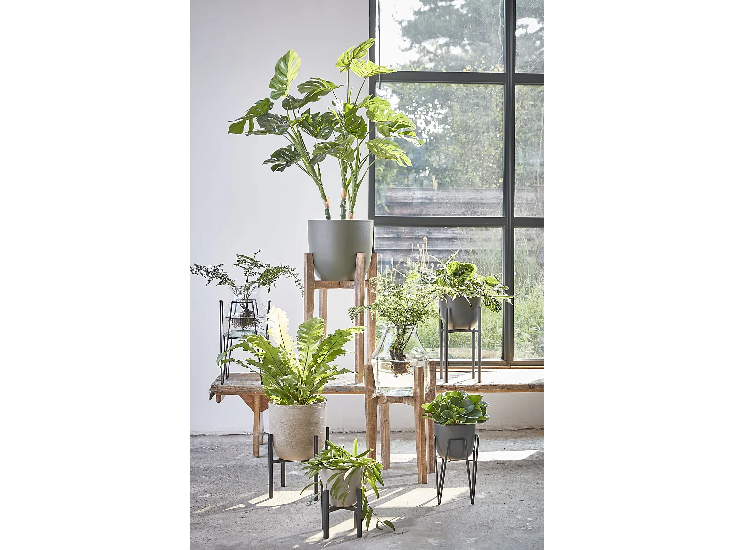 Support de plante en métal - 29,5 x 29,5 x 50 - Noir - BLOM