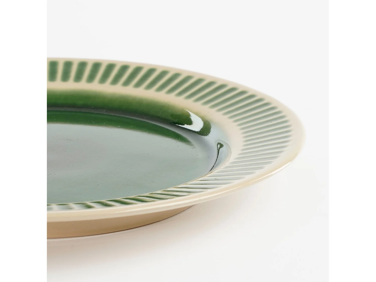 Plato llano de Cerámica - 3 x 27 - Verde - ELICE