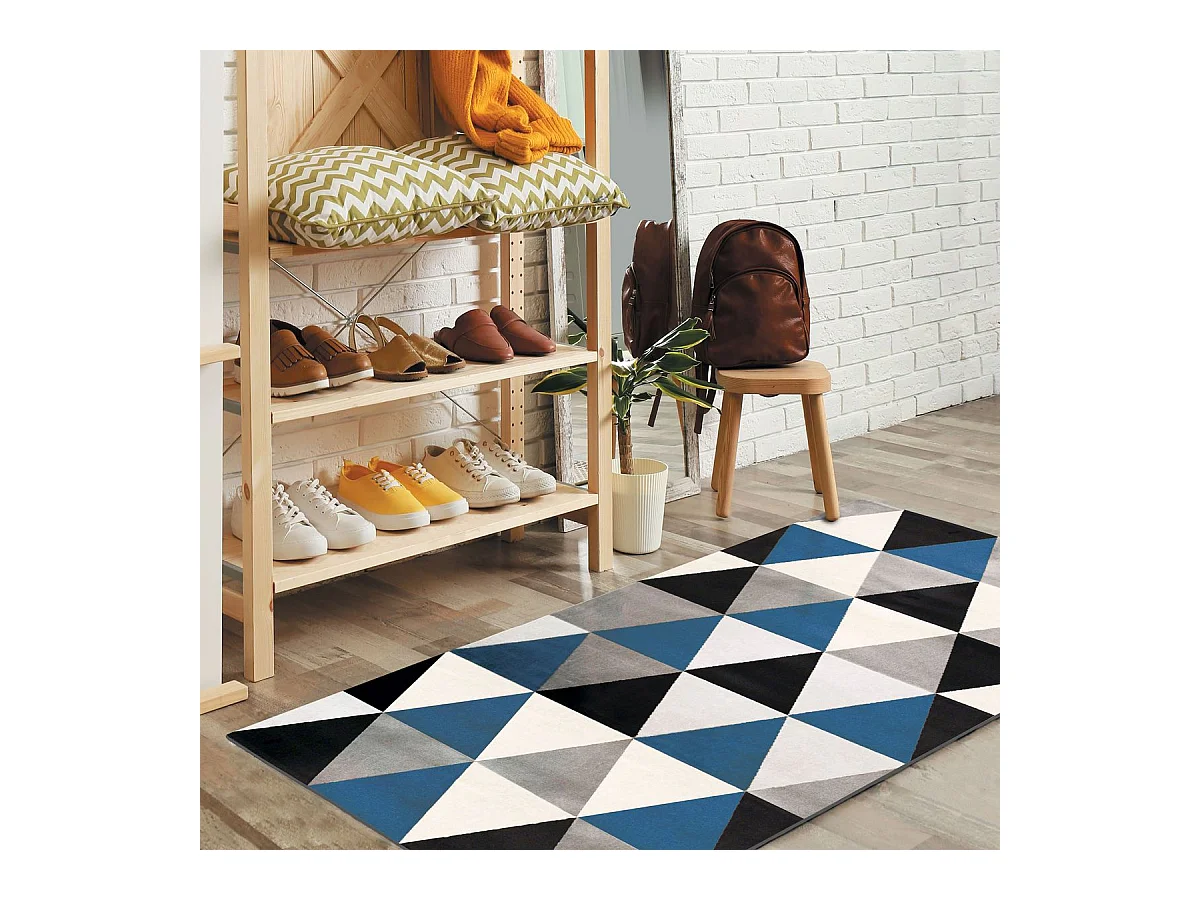 GEO SCANDI - Tapis toucher laineux motif triangles bleu 80x150
