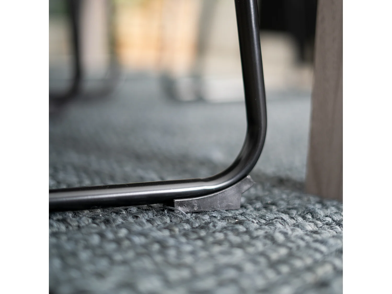 Sedia da pranzo moderna in tessuto grigio e base a slitta in metallo nero GENOVA FABRIC GREY