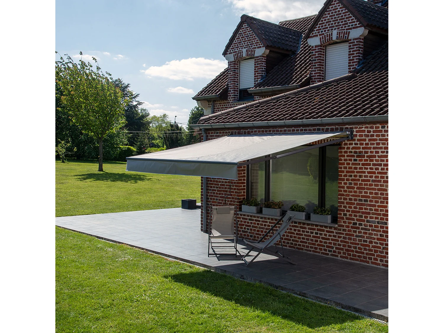 Toldo SAULE 2,5 × 2m - Tecido cinzento e estrutura cinzenta