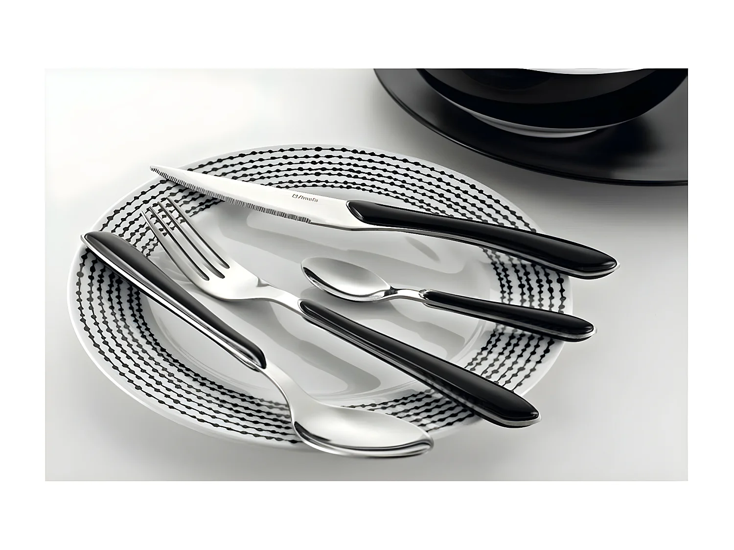 Eclat - Coffret 24 pièces Noir